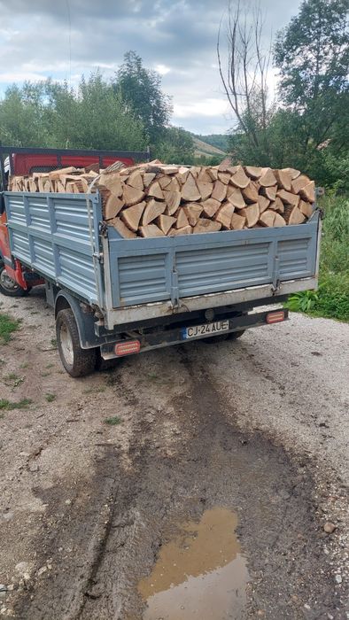 Lemn de foc taiat și crepat