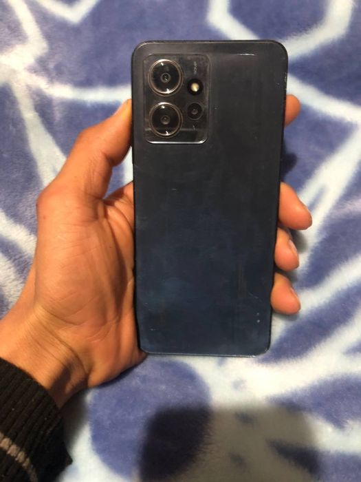 Assalomu alaykum Redmi not 12 4G holati alo  karobka bor