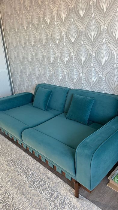 Продается диван премиум-класса в отличном состоянии 2м