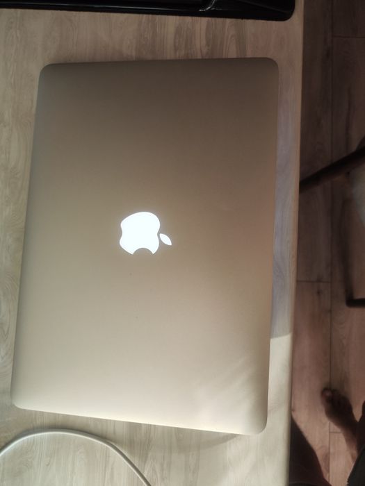 Macbook air 13 2012