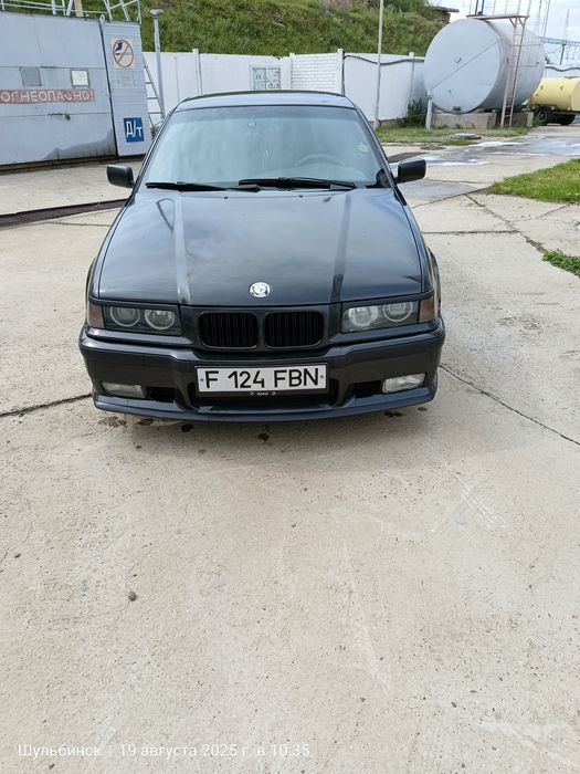 Продам BMW 320i e36
