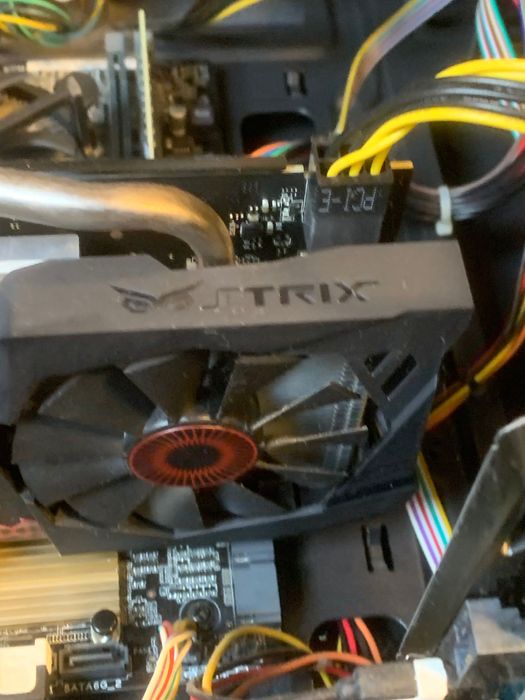 Настолен компютър Gtx 950,i3 6300,8ram