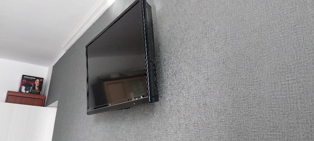 Продам телевизор