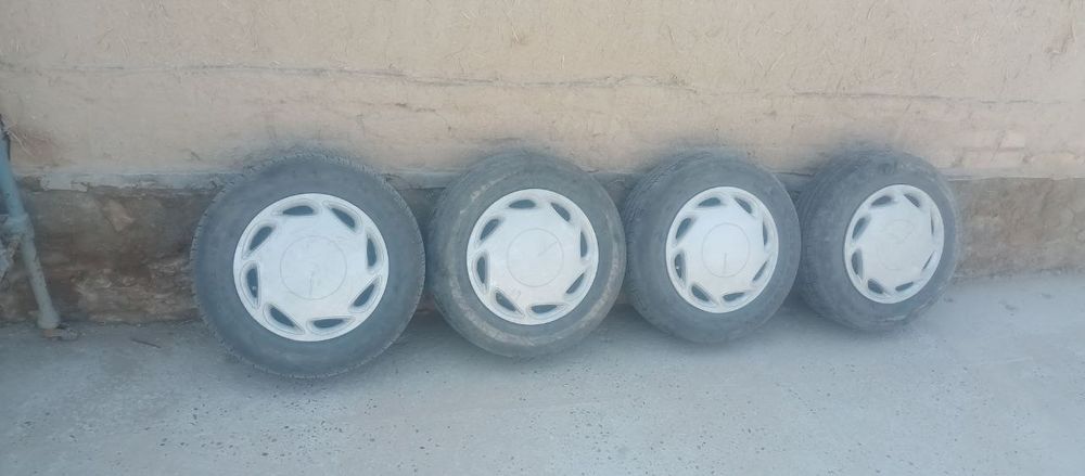 13 lik diska balon sotiladi narxi  1 yorim milyon