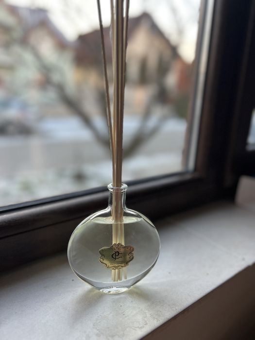 Parfum de cameră cu bețişoare