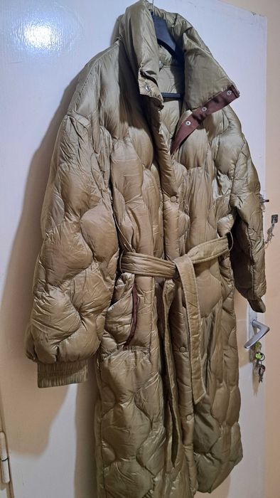 Пухенка дълга на Mango ,размер М по етикет ,пълнеж гъши пух