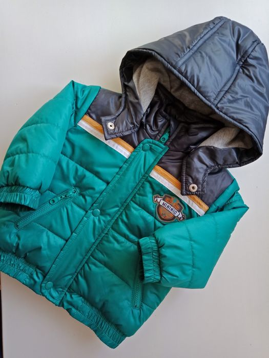 Демисезон. Куртка на 6-9 мес.