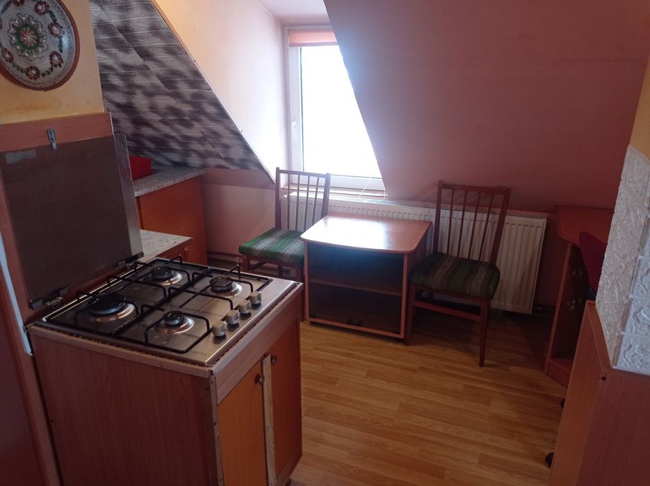 Inchiriez garsoniera Brasov la vila zona centru orasului