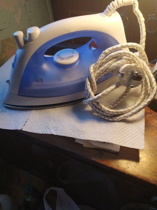 Ел. Парна ютия  ALASKA Steam Iron  Si,16105. 1450--1750W нова
