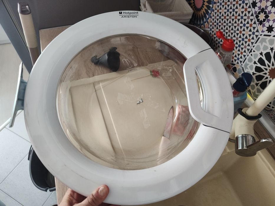 Пералня Hotpoint Ariston WFM701