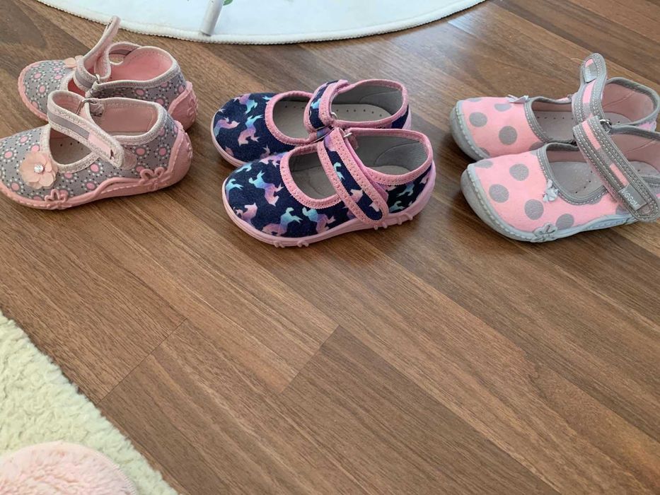 Пантофи за момиче 3 броя
