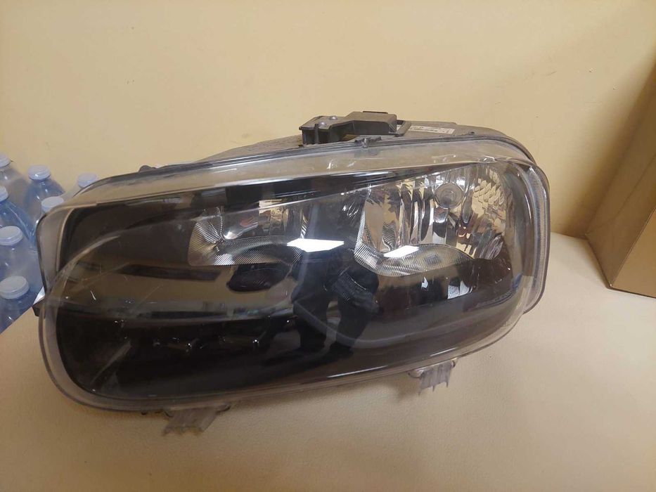 Фар Ляв за Ситроен Берлинго 2018
CITROEN BERLINGO III