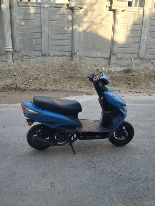 Jizzax shahrida Samuray benzinli 150cc skuter srochni sotiladi
