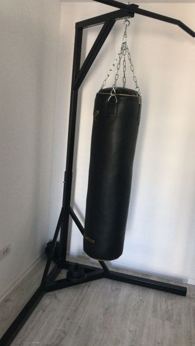 Suport Profesional pentru Sac de Box – Rezistent Stabil Ușor de Montat