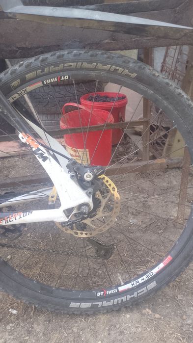 Vând bicicleta KTM foarte buna