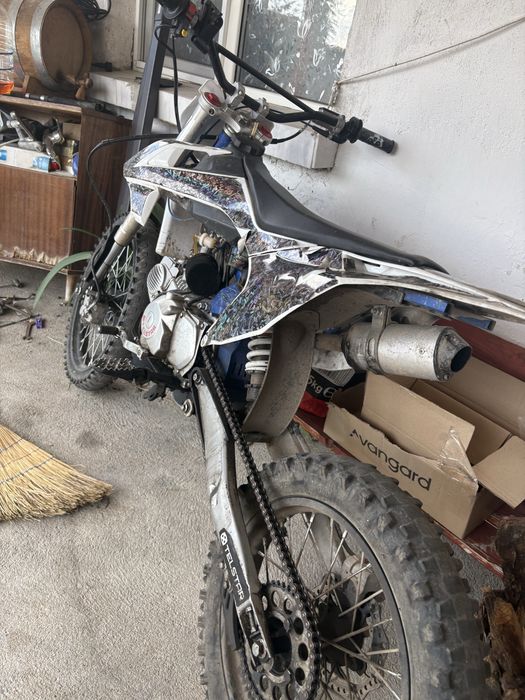 Telstar 160cc ….