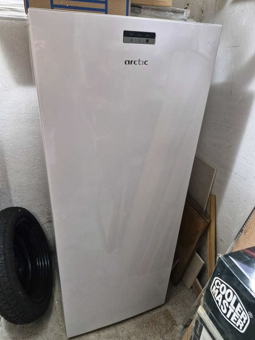 Congelator arctic 215l