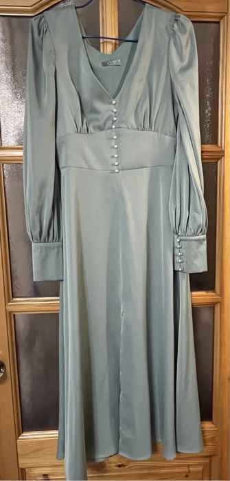 Продам платье  размер 40-42