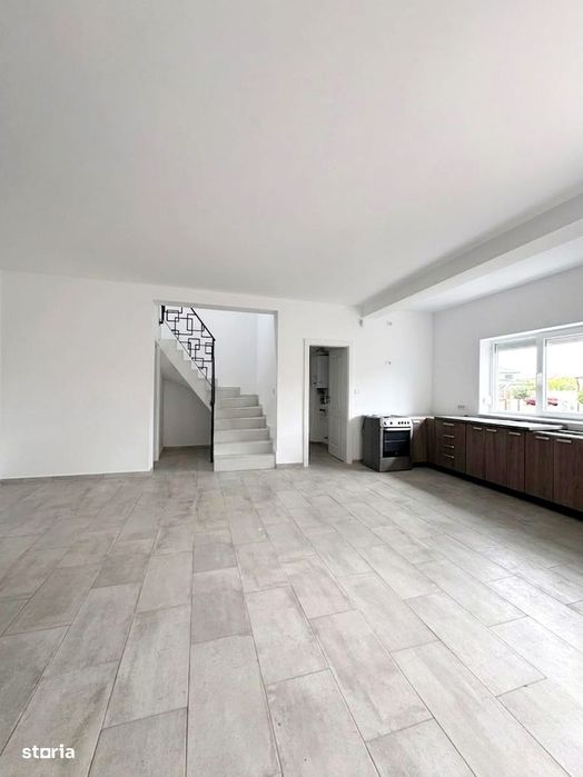 Casa noua 4 camere Vladimirescu Via Carmina prima utilizare
