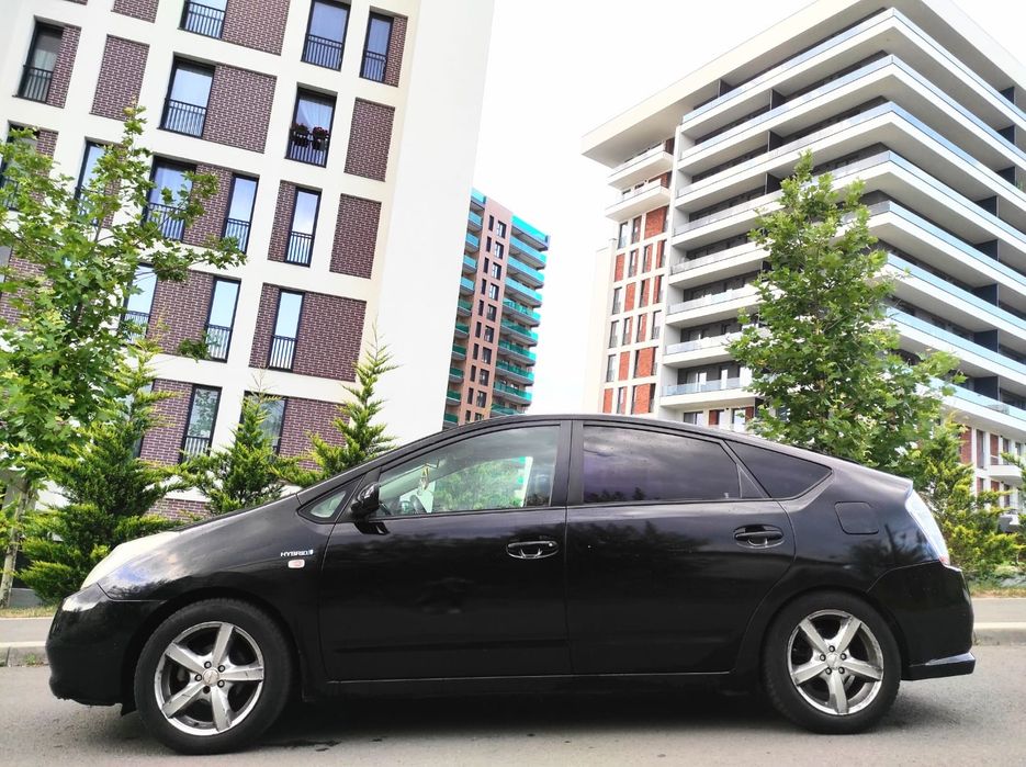 Vând Toyota prius hibrid automat 2008