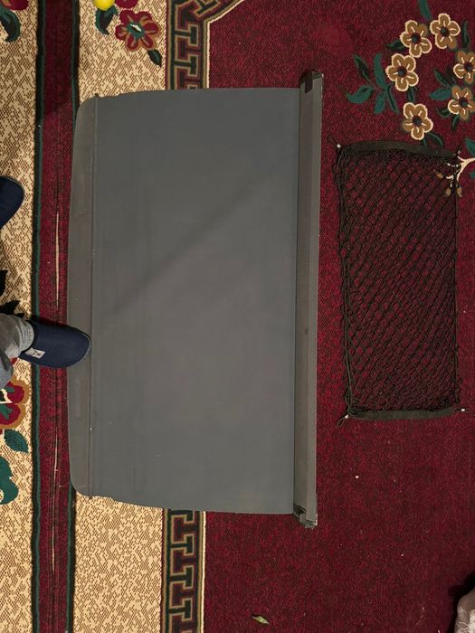 Задняя шторка ауди