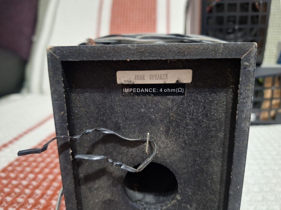 Boxe audio sateliți