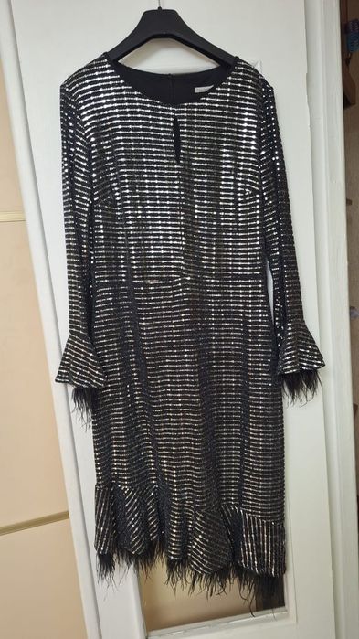 Продам платья 48 размер, 170см рост, в отличном состоянии