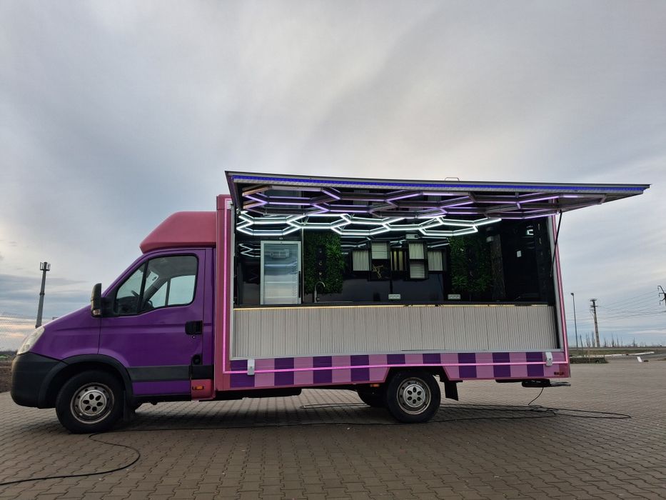 Foodtruck Iveco.