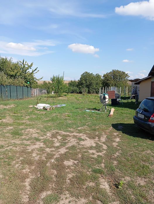 Vând casă cu teren 2200mp sat Bogdanesti