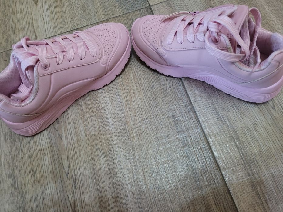 Маратонки Skechers