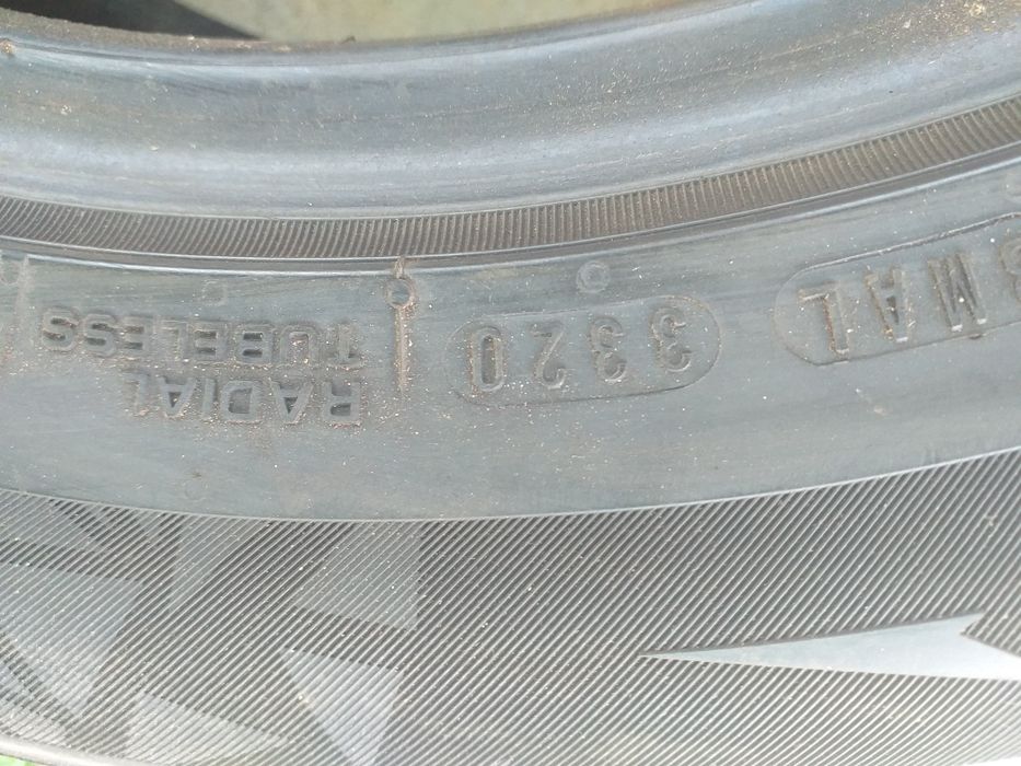 Един брой гума 215/55/16