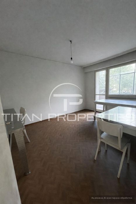 Тристаен за продажба в Надежда 2