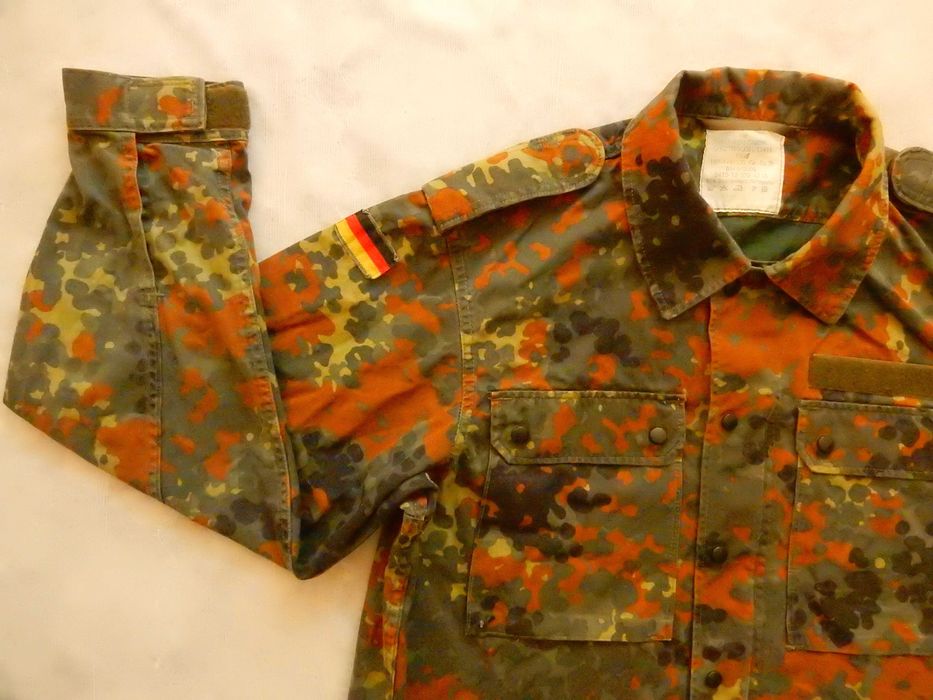 Camasa de camuflaj NATO Standard. Marime S. Impecabila, ca noua.