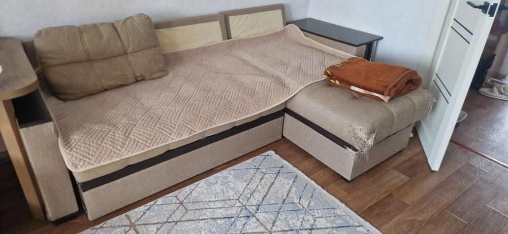 Диван угловой раздвижной