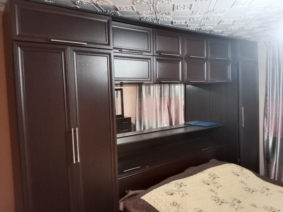 Продам спальный гарнитур