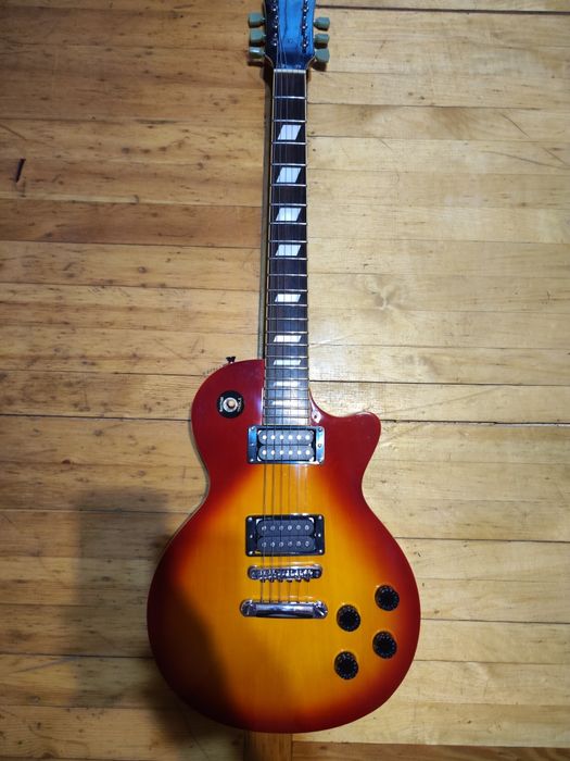 Гитара Lucky star