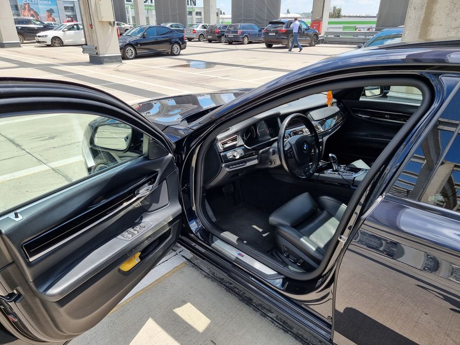 BMW Seria 7 740D XDrive M Pachet 4 butoane