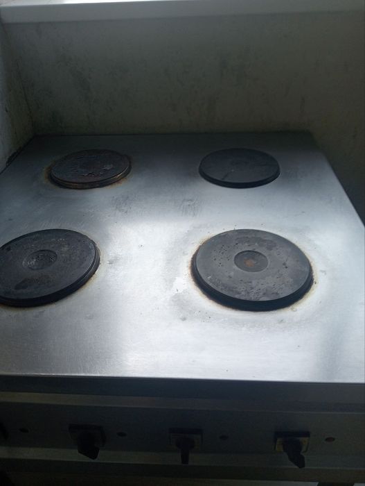 Ток плитаси 380 волтли