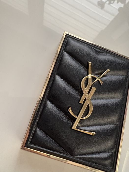 Chanel крем бронзър и Camelia balm за устни и скули YSL сенки