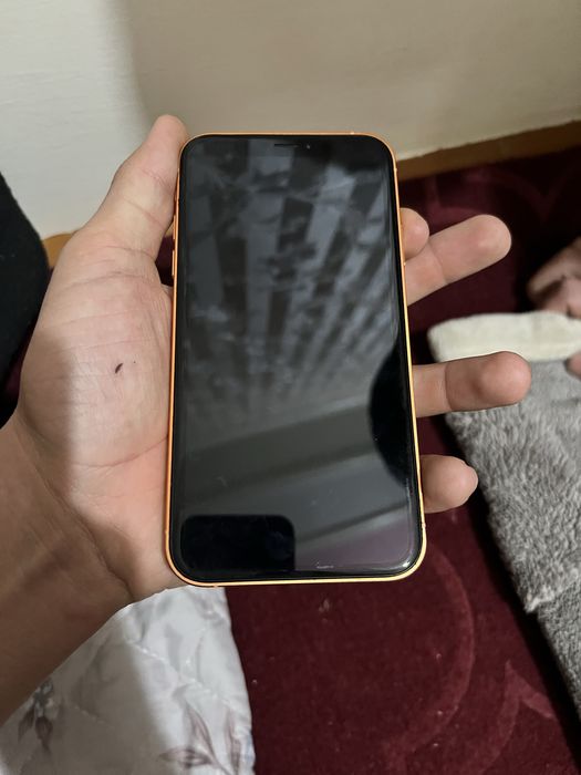 IPhone xr 17 pro korpusda