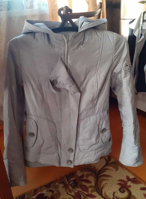 Куртки женские дёшево