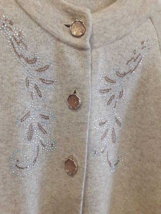 Женская кофта - пончо