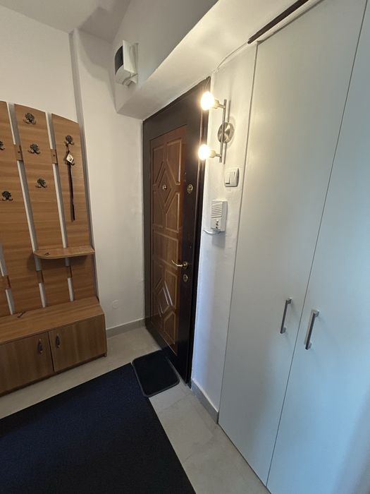 Inchiriez apartament 2 camere Brasov