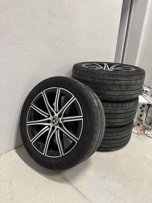Mercedes 255/45/19 Гуми и Джанти.