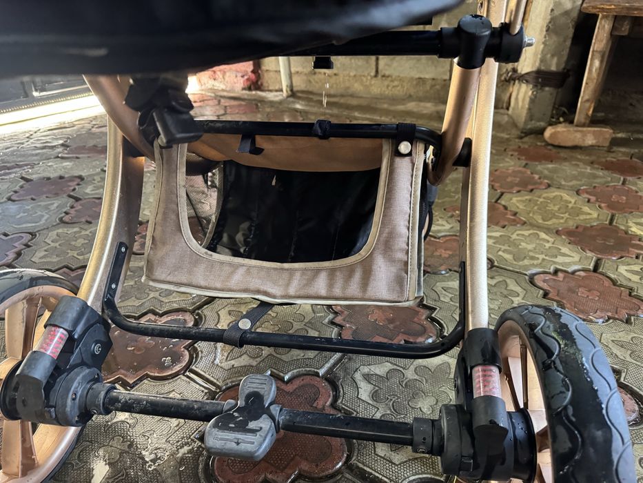 Коляска в хорошем состоянии