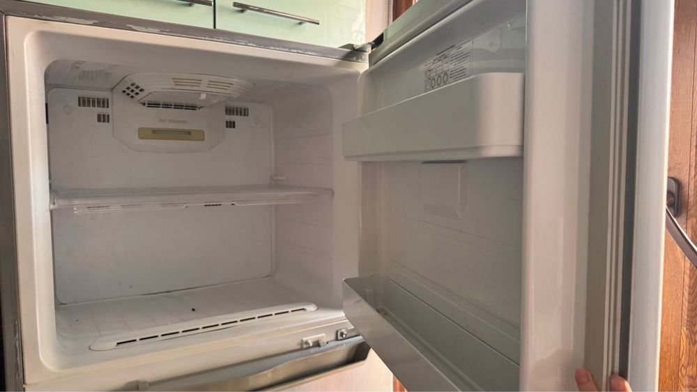 Продается холодильник Samsung