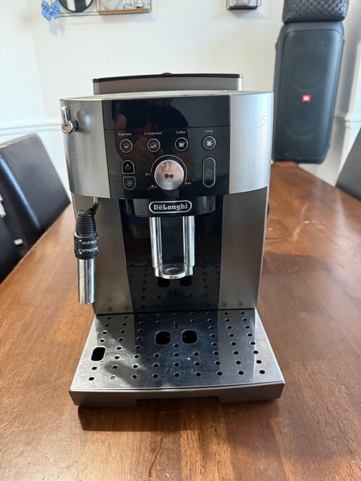 Кафемашина Delonghi Magnifica S