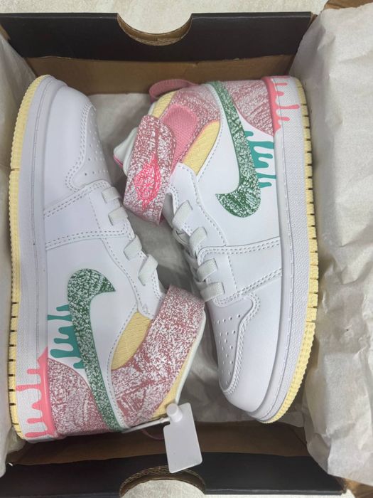 Кроссовки Nike 35 размер