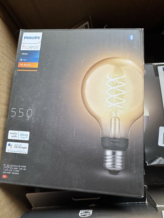 LED крушка Philips E27