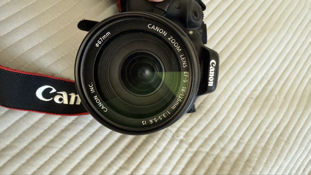 Canon EOS 600D + объектив Canon EF-S 18-135mm IS